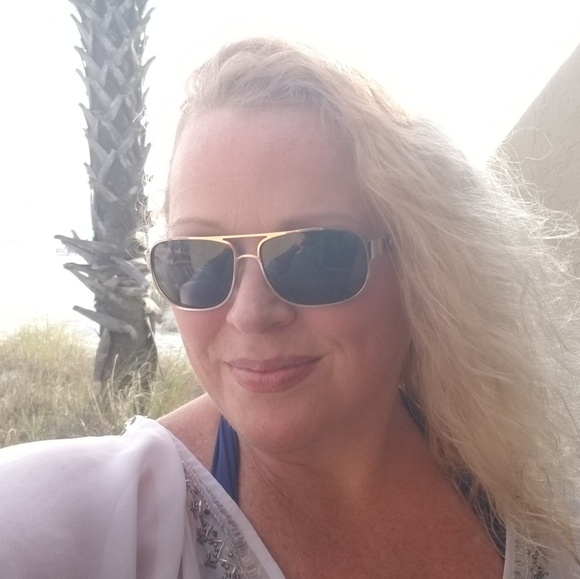 Meet your Posher, Kimberly - Picture 5 of 10